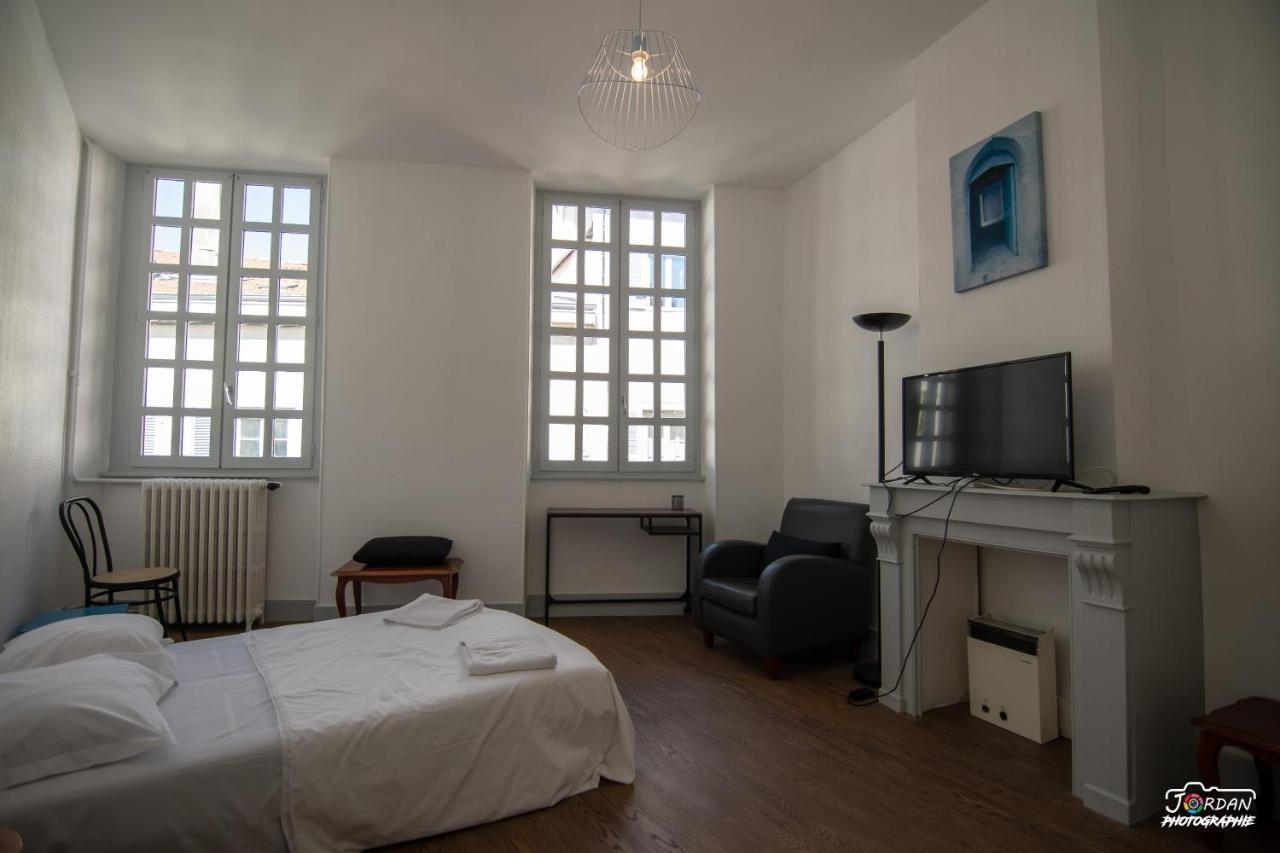 Hyper Centre - 3 Chambres - Gare - Wifi - Cosy Bourg-en-Bresse Kültér fotó